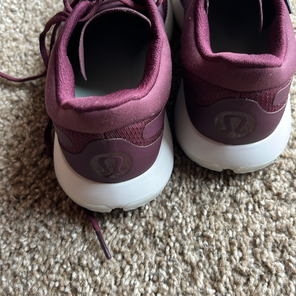 Lululemon Women's Burgundy Athletic Shoes NWOT - Picture 3 of 8